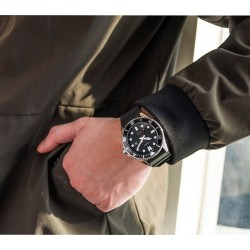 Casio MDV-107-1A1